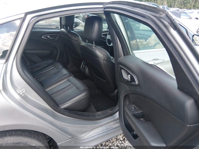 45540979 :رقم المزاد ، 1C3CCCCB4FN603309 vin ، 2015 Chrysler 200 C مزاد بيع