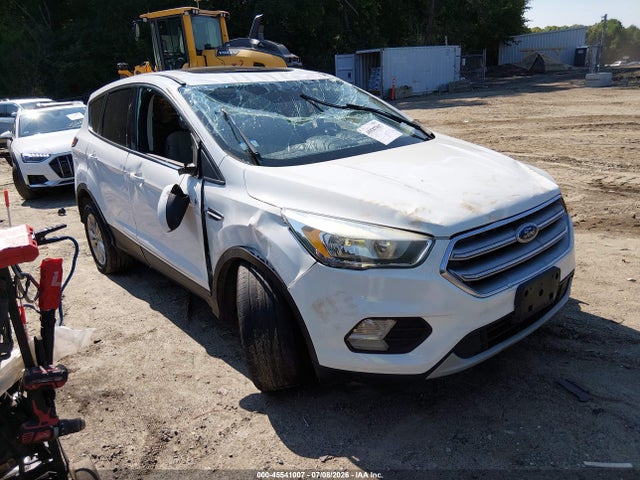 Auction sale of the 2017 Ford Escape Se, vin: 1FMCU9GD1HUA29618, lot number: 45541007