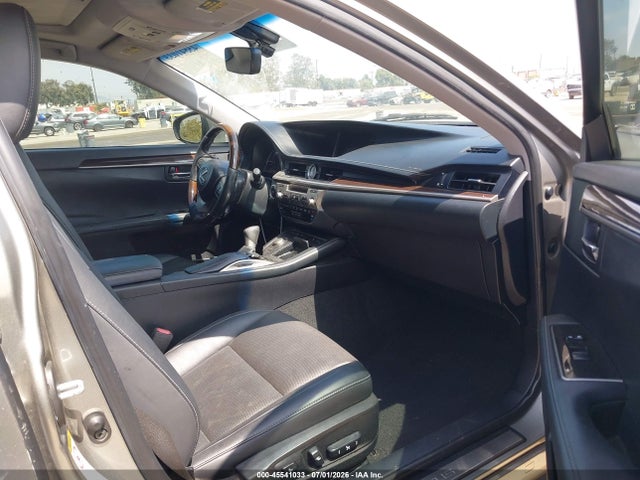 JTHBW1GG7G2104885 Lexus ES 300H