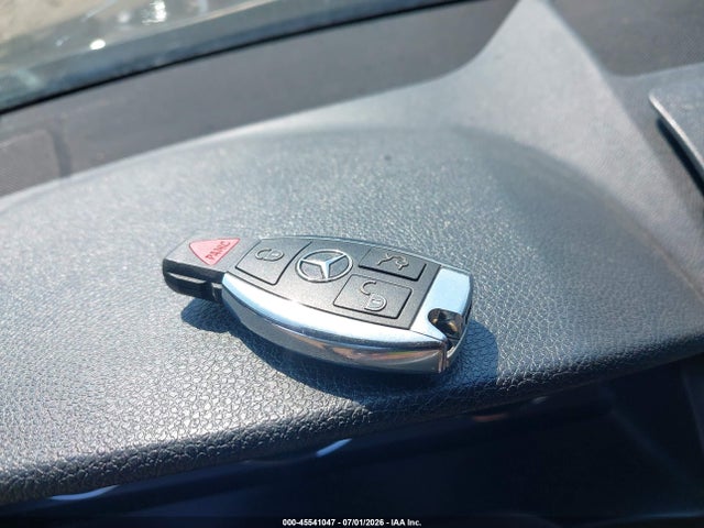 45541047 :رقم المزاد ، WDDGF8BB8AR131576 vin ، 2010 Mercedes-benz C 300 Sport 4matic مزاد بيع