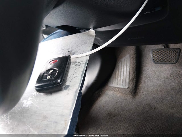 Toyota Prius Two 2015 JTDKN3DU1F1911014 Image 11