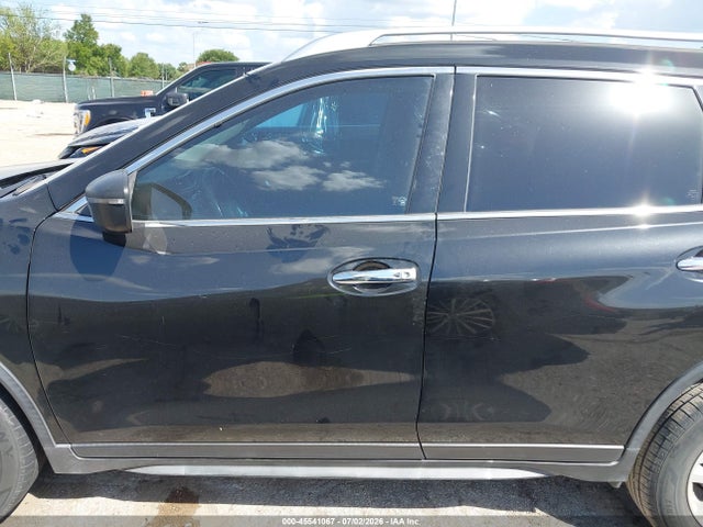 45541067 :رقم المزاد ، JN8AT2MT8LW006114 vin ، 2020 Nissan Rogue Sv Fwd مزاد بيع