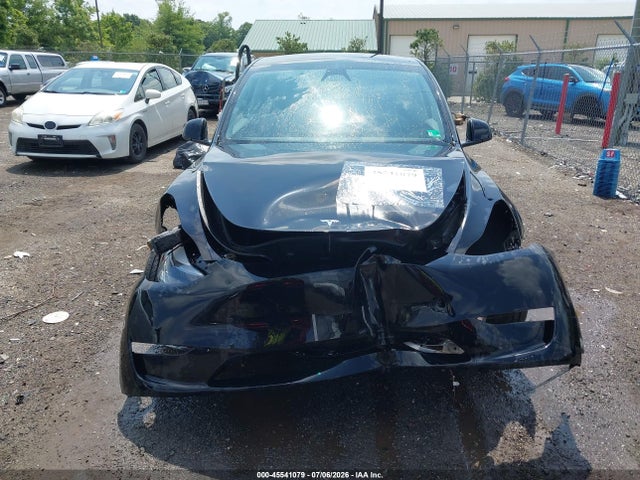 Продаж на аукціоні авто 2023 Tesla Model Y Awd/long Range Dual Motor All-wheel Drive, vin: 7SAYGDEE1PA183186, номер лоту: 45541079