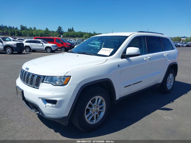 Jeep Grand Cherokee Laredo E 4x4 2018 1C4RJFAGXJC452587 Image 2