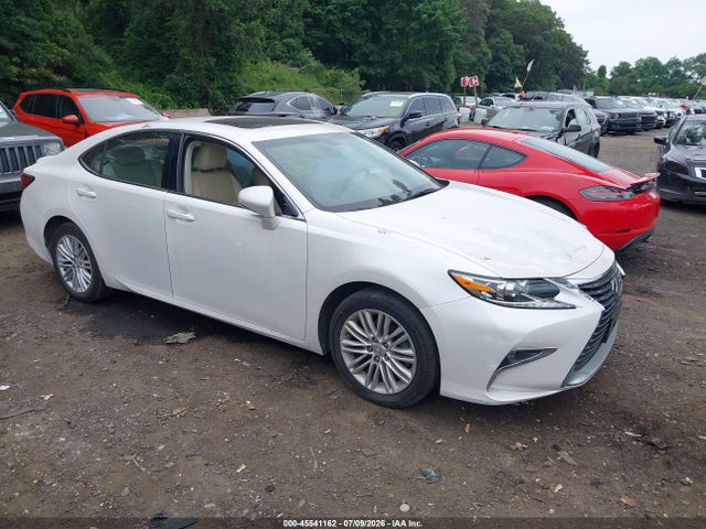 45541162 :رقم المزاد ، 58ABK1GG5GU026371 vin ، 2016 Lexus Es 350 مزاد بيع