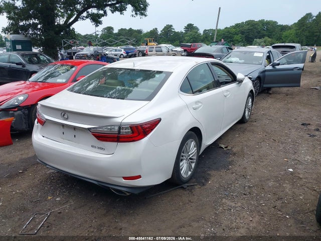 45541162 :رقم المزاد ، 58ABK1GG5GU026371 vin ، 2016 Lexus Es 350 مزاد بيع