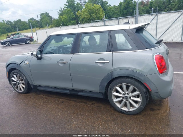 45541167 :رقم المزاد ، WMWXU3C56G2D28002 vin ، 2016 Mini Hardtop Cooper S مزاد بيع