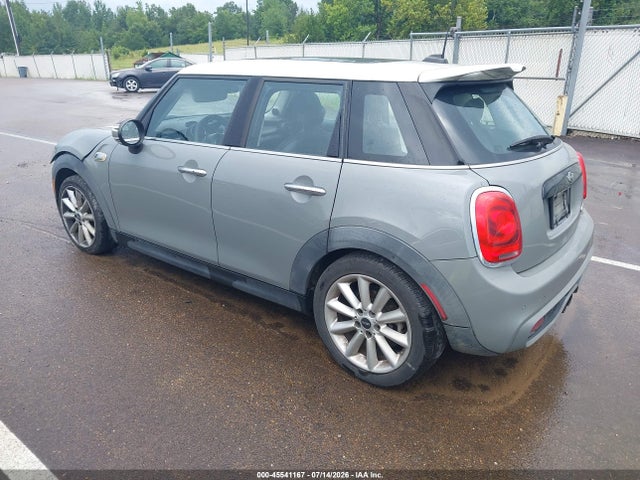 45541167 :رقم المزاد ، WMWXU3C56G2D28002 vin ، 2016 Mini Hardtop Cooper S مزاد بيع