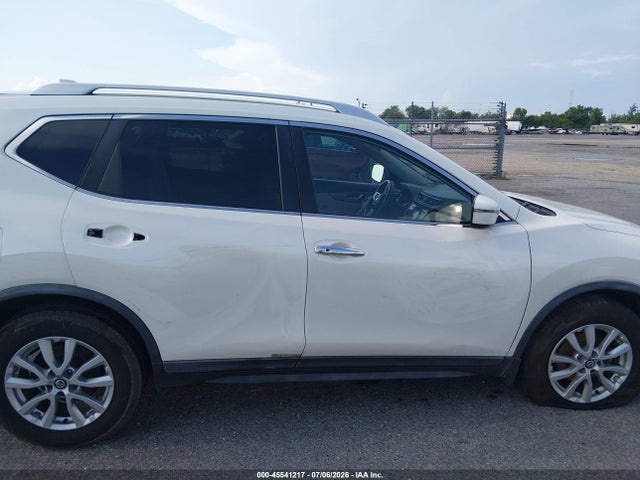 Nissan ROGUE SV 2017 KNMAT2MT9HP585787 Image 13
