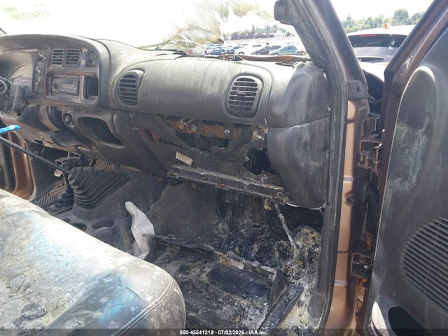45541219 :رقم المزاد ، 3B7KF26621M505356 vin ، 2001 Dodge Ram 2500 St مزاد بيع