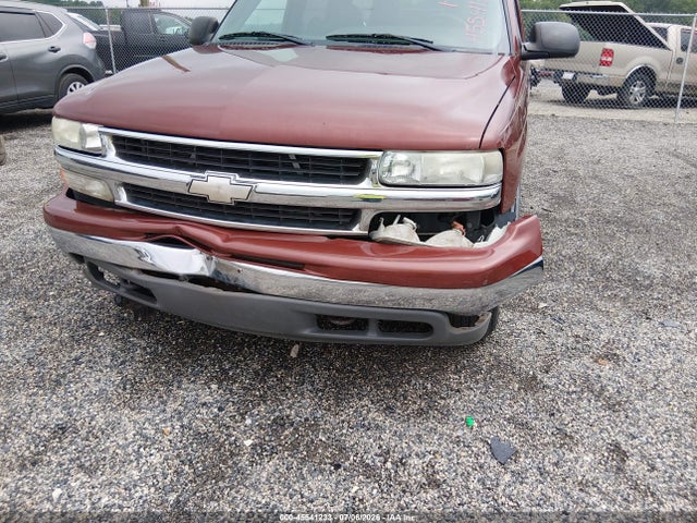 2000 Chevrolet Suburban K1500 მანქანა იყიდება აუქციონზე, vin: 3GNFK16T0YG200385, აუქციონის ნომერი: 45541233