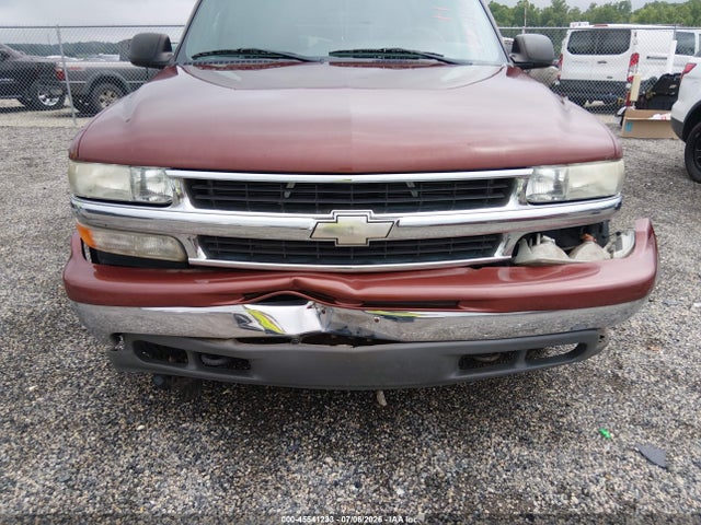2000 Chevrolet Suburban K1500 მანქანა იყიდება აუქციონზე, vin: 3GNFK16T0YG200385, აუქციონის ნომერი: 45541233