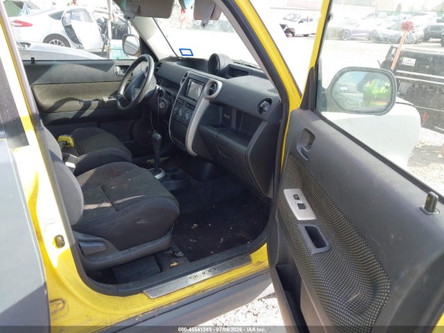 45541249 :رقم المزاد ، JTLKT324054016995 vin ، 2005 Scion Xb مزاد بيع