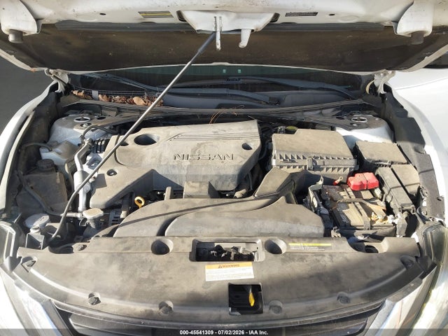 1N4AL3AP2HC214965 Nissan Altima 2.5 Sr
