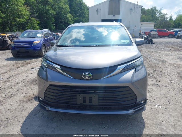 2026 Toyota Sienna Xle მანქანა იყიდება აუქციონზე, vin: 5TDYSKFC3TS244396, აუქციონის ნომერი: 45541343