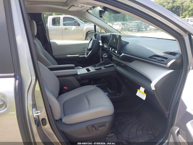 2026 Toyota Sienna Xle მანქანა იყიდება აუქციონზე, vin: 5TDYSKFC3TS244396, აუქციონის ნომერი: 45541343