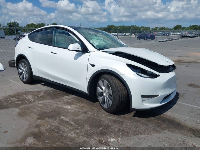 Auction sale of the 2022 Tesla Model Y Long Range Dual Motor All-wheel Drive, vin: 7SAYGAEE7NF530194, lot number: 45541358