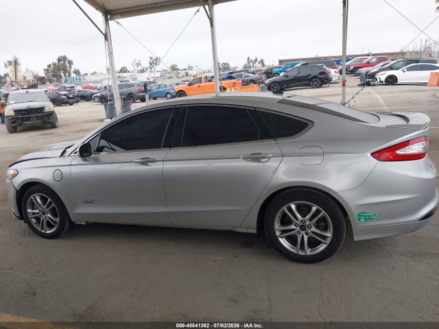Ford Fusion Energi Titanium 2015 3FA6P0SU1FR245278 Image 17