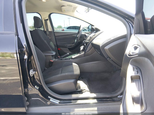 Ford FOCUS SE 2018 1FADP3FE0JL241192 Image 5