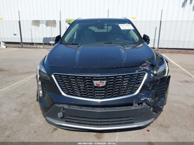 45541428 :رقم المزاد ، 1GYFZDR40NF127200 vin ، 2022 Cadillac Xt4 Awd Premium Luxury مزاد بيع