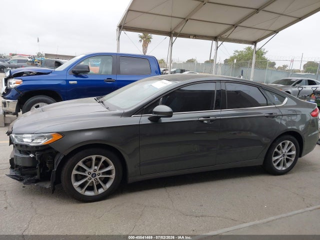 3FA6P0HD3LR220241 Ford FUSION SE