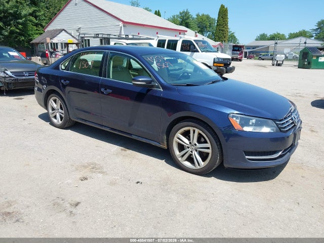 45541507 :رقم المزاد ، 1VWBV7A38FC003857 vin ، 2015 Volkswagen Passat 2.0l Tdi Se مزاد بيع
