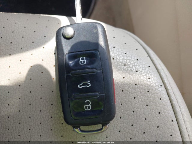1VWBV7A38FC003857 Volkswagen Passat 2.0l Tdi Se