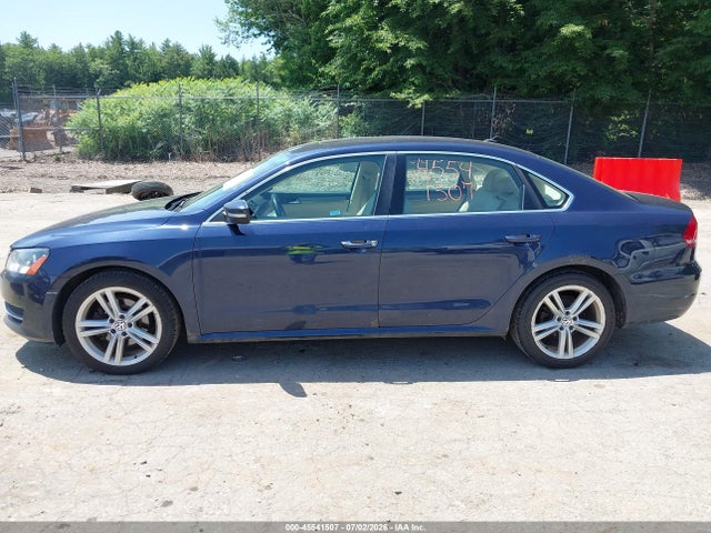 Aukcja sprzedaży 2015 Volkswagen Passat 2.0l Tdi Se, vin: 1VWBV7A38FC003857, numer aukcji: 45541507