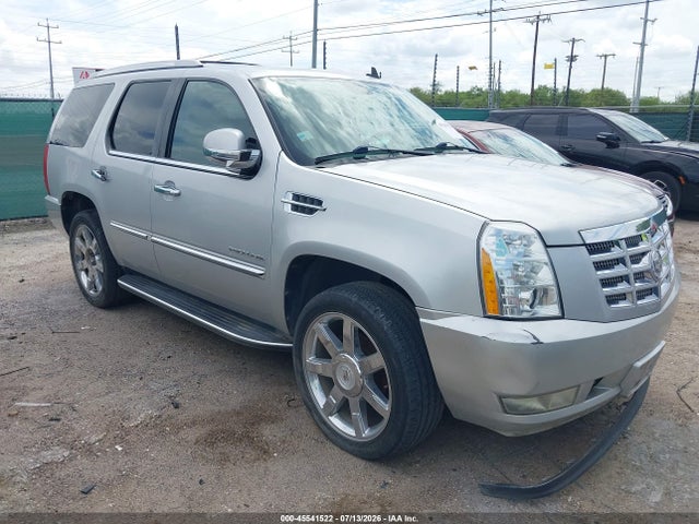 45541522 :رقم المزاد ، 1GYUCBEF5AR286209 vin ، 2010 Cadillac Escalade Luxury مزاد بيع