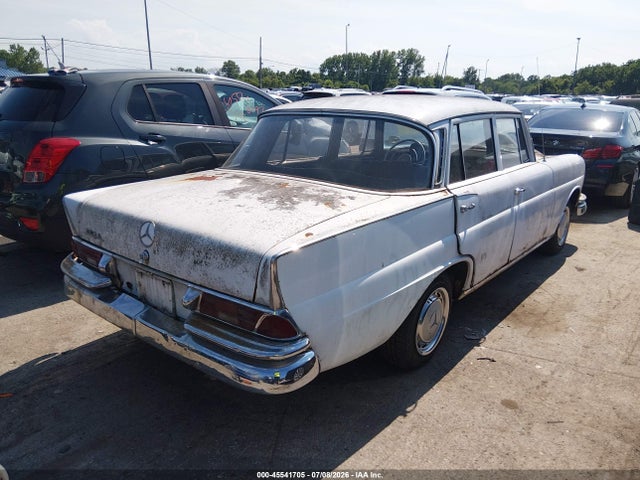 Aukcja sprzedaży 1961 Mercedes-benz C220, vin: 11101210018600, numer aukcji: 45541705