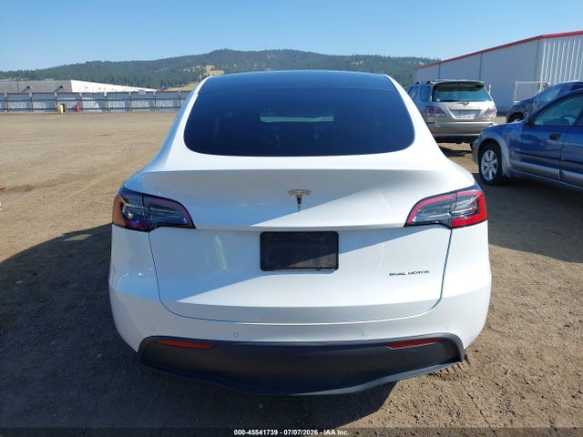 Продаж на аукціоні авто 2023 Tesla Model Y Awd/long Range Dual Motor All-wheel Drive, vin: 7SAYGDEE7PF592733, номер лоту: 45541739