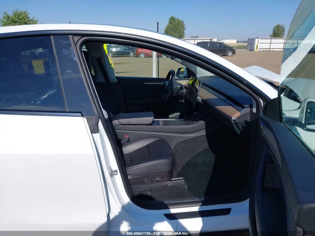 Продаж на аукціоні авто 2023 Tesla Model Y Awd/long Range Dual Motor All-wheel Drive, vin: 7SAYGDEE7PF592733, номер лоту: 45541739