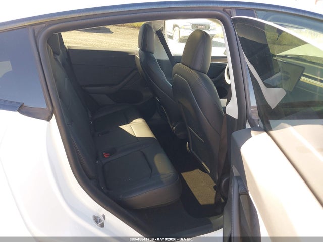 Продаж на аукціоні авто 2023 Tesla Model Y Awd/long Range Dual Motor All-wheel Drive, vin: 7SAYGDEE7PF592733, номер лоту: 45541739