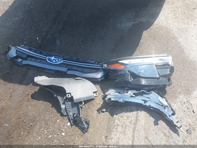 45541771 :رقم المزاد ، JF2SLDDC4SH498656 vin ، 2025 Subaru Forester Premium مزاد بيع