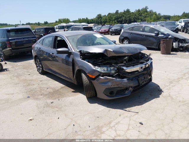 45541772 :رقم المزاد ، 2HGFC2F86JH548349 vin ، 2018 Honda Civic Ex مزاد بيع