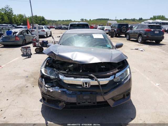 45541772 :رقم المزاد ، 2HGFC2F86JH548349 vin ، 2018 Honda Civic Ex مزاد بيع