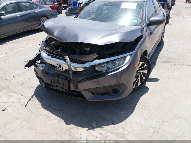 45541772 :رقم المزاد ، 2HGFC2F86JH548349 vin ، 2018 Honda Civic Ex مزاد بيع
