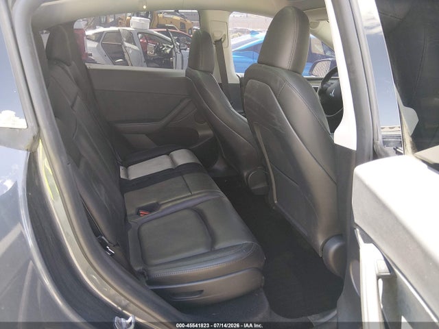 Продажа на аукционе авто 2023 Tesla Model Y Awd/long Range Dual Motor All-wheel Drive, vin: 7SAYGAEE3PF902486, номер лота: 45541823