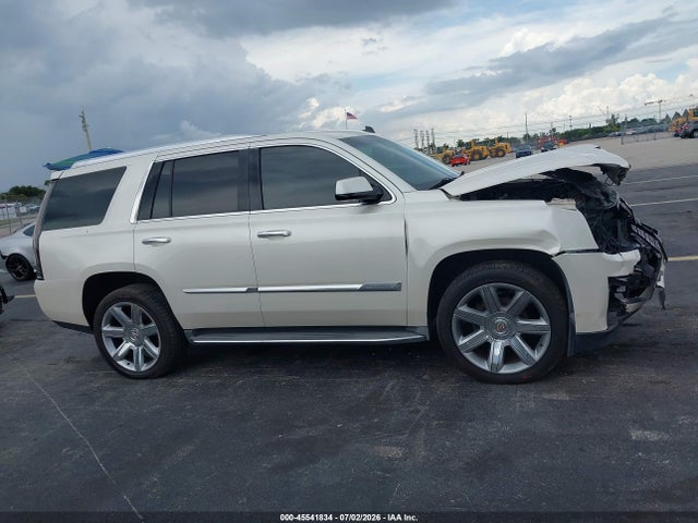 45541834 :رقم المزاد ، 1GYS4BKJ6FR232681 vin ، 2015 Cadillac Escalade Luxury مزاد بيع
