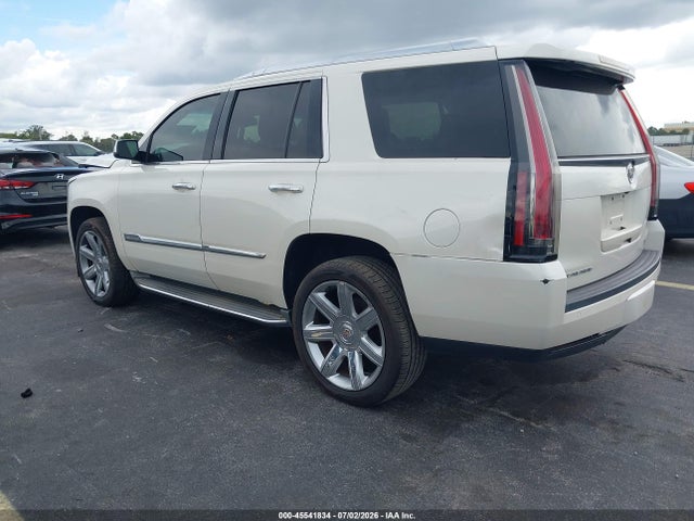 45541834 :رقم المزاد ، 1GYS4BKJ6FR232681 vin ، 2015 Cadillac Escalade Luxury مزاد بيع