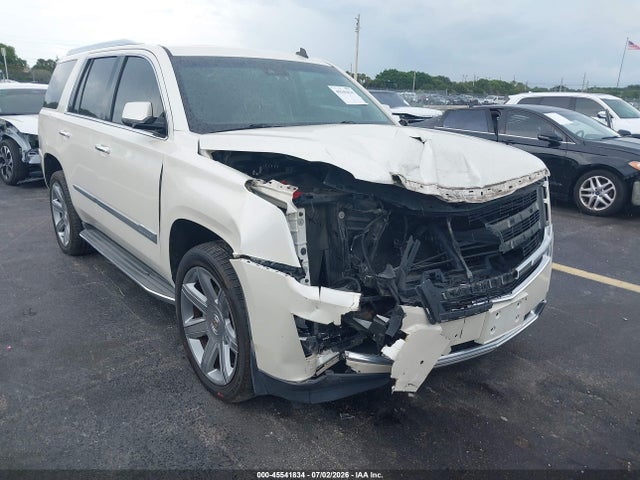 45541834 :رقم المزاد ، 1GYS4BKJ6FR232681 vin ، 2015 Cadillac Escalade Luxury مزاد بيع