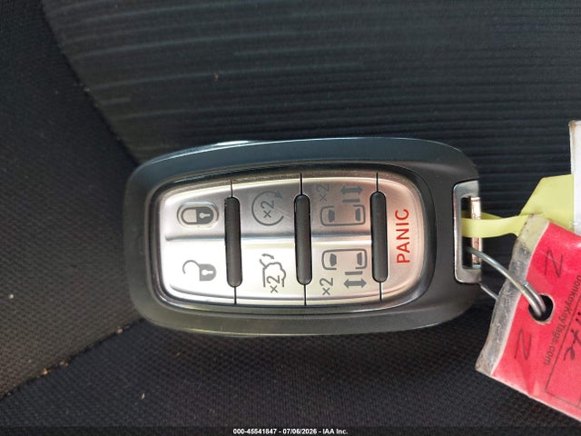 Продажа на аукционе авто 2020 Chrysler Pacifica Touring, vin: 2C4RC1FG4LR278757, номер лота: 45541847