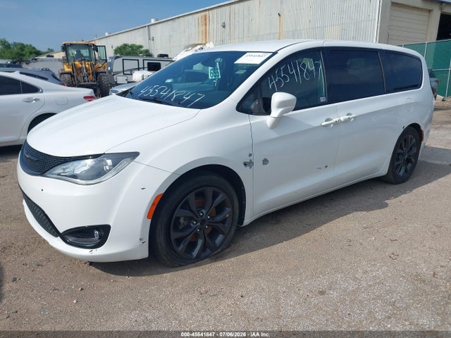 Продажа на аукционе авто 2020 Chrysler Pacifica Touring, vin: 2C4RC1FG4LR278757, номер лота: 45541847
