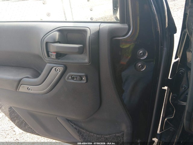 Продажа на аукционе авто 2015 Jeep Wrangler Unlimited Sport, vin: 1C4BJWDG3FL519437, номер лота: 45541854