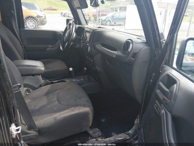 Продажа на аукционе авто 2015 Jeep Wrangler Unlimited Sport, vin: 1C4BJWDG3FL519437, номер лота: 45541854