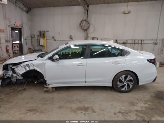Продажа на аукционе авто 2022 Subaru Legacy Premium, vin: 4S3BWAC67N3016005, номер лота: 45541858