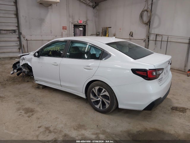 Продажа на аукционе авто 2022 Subaru Legacy Premium, vin: 4S3BWAC67N3016005, номер лота: 45541858