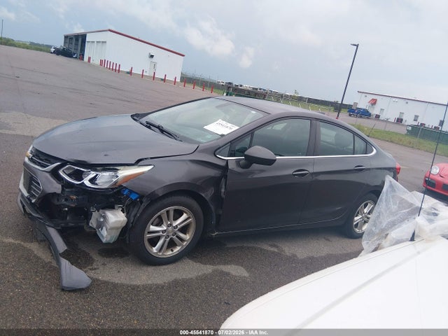 1G1BE5SMXH7232091 Chevrolet Cruze Lt Auto