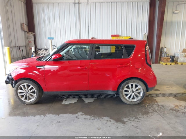 KIA SOUL + 2018 KNDJP3A50J7547015 Image 15