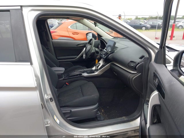 Продаж на аукціоні авто 2022 Mitsubishi Eclipse Cross Le S-awc, vin: JA4ATVAA9NZ055561, номер лоту: 45541898